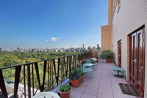 Sold by Corcoran | media 2