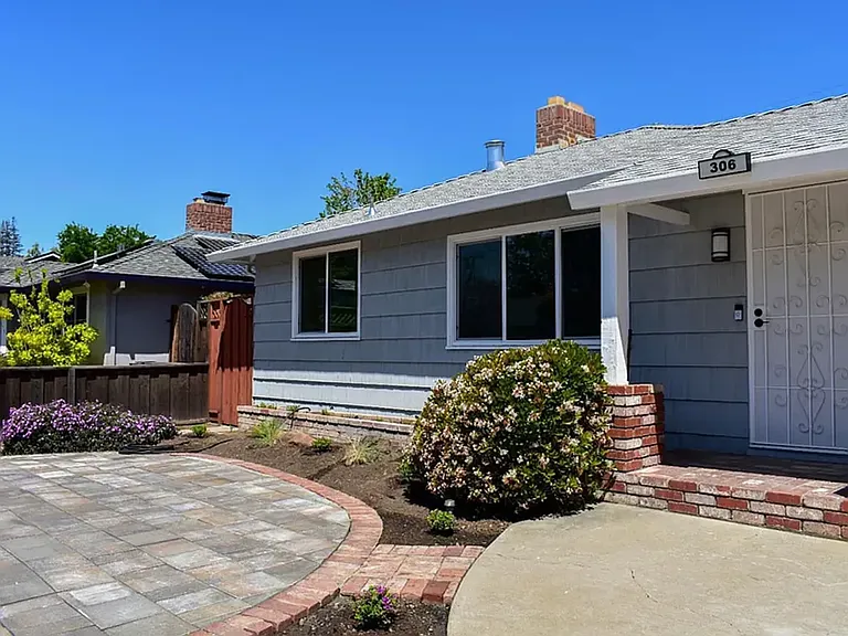 306 Mercy St — Photo 1