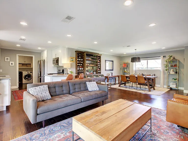 1903 Teakwood Dr — Photo 8