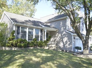 1644 Stockton Ln, Crystal Lake, IL 60014
