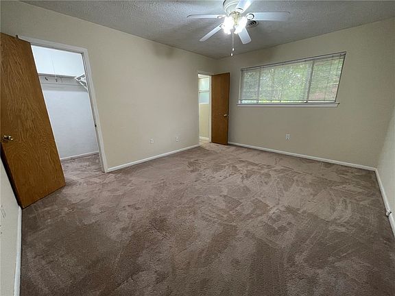 3rd image of 1302 Dominik Dr