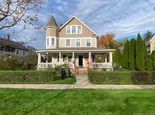 169 S Main St, Suffield, CT 06078