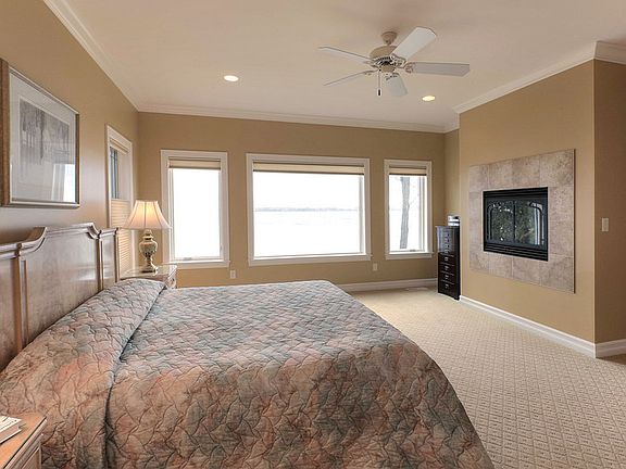 Spectacular View -Master-- Fireplace
						:
						Bay-Beach View
Fireplace :Very Cozy and Romantic 
Fireplace Remote Control