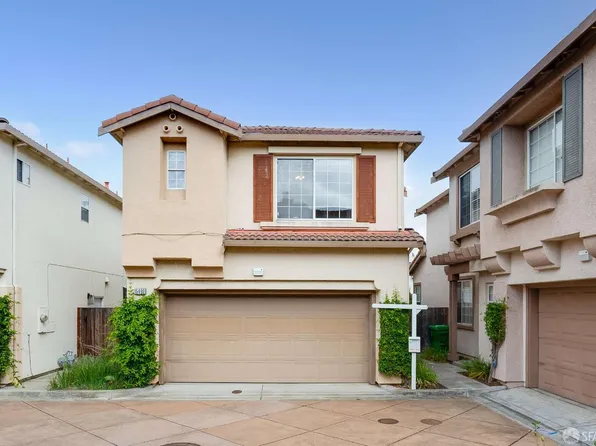15490 Goldeneye Ct, San Leandro, CA 94579