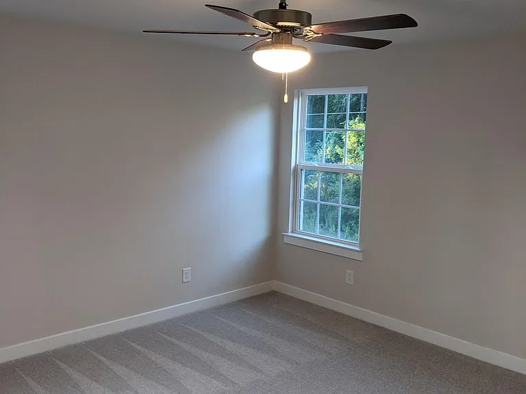 155 Country Oaks Ln — Photo 12