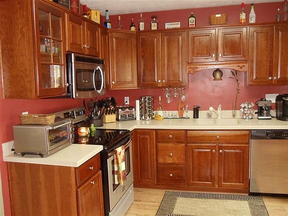 2nd image of 13 Twin Lakes Dr #205
