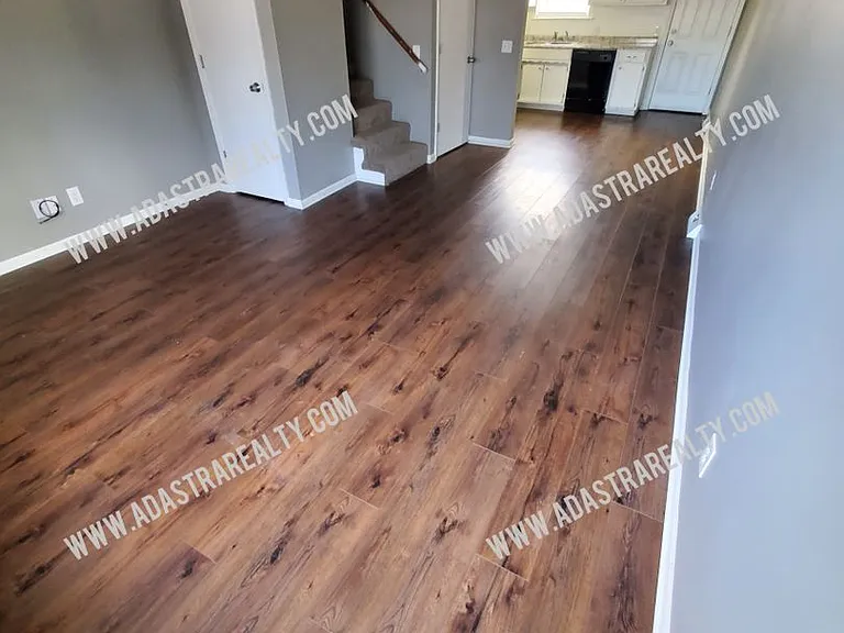 1517 E Elizabeth St — Photo 7