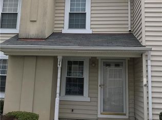 374 Rivers Ridge Cir, Newport News, VA 23608