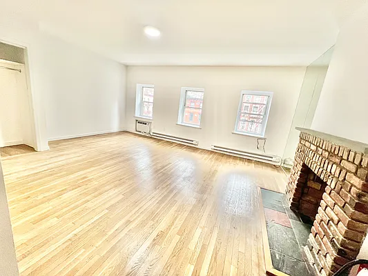 Rented by Compass | media 3