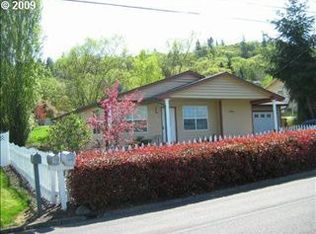 1659 NE Taylor St, Roseburg, OR 97470