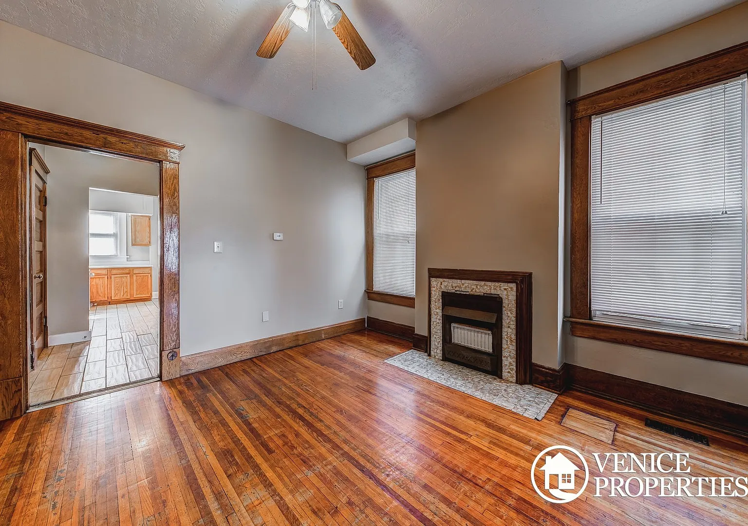 5 Bedroom on OSU Campus — Photo 3