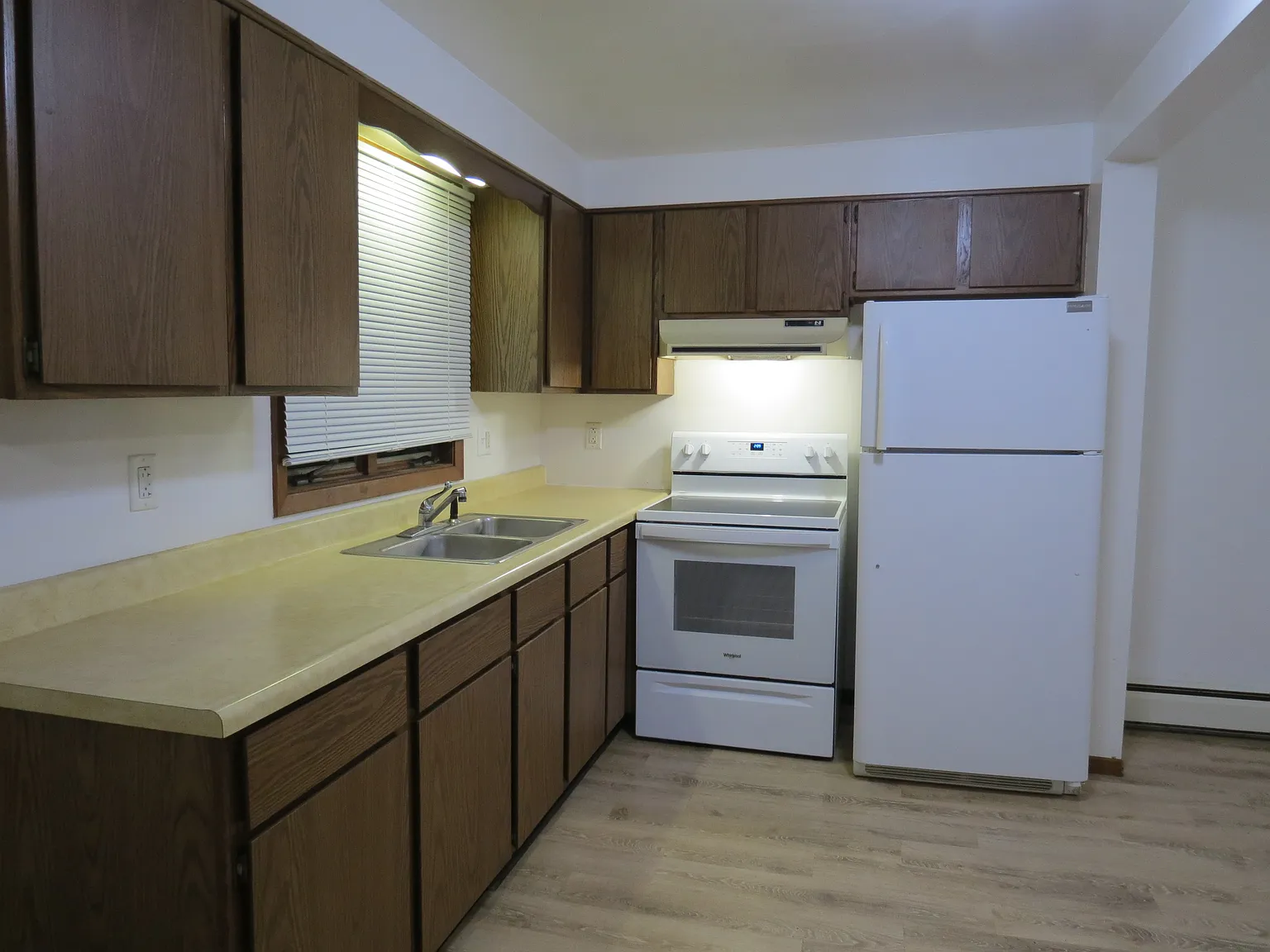 1 bed, $825 — Photo 2