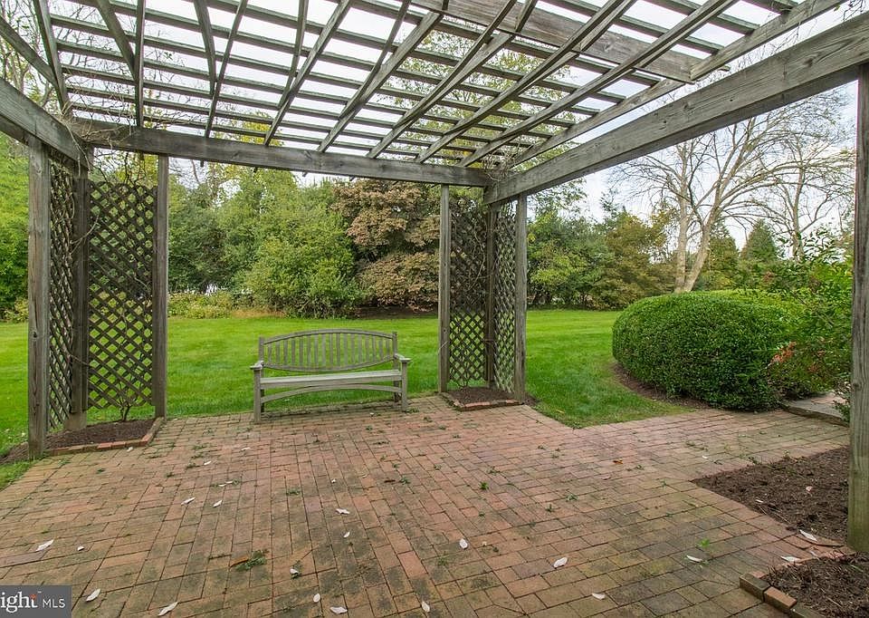 435 Valley Park Rd, Phoenixville, PA 19460 Zillow