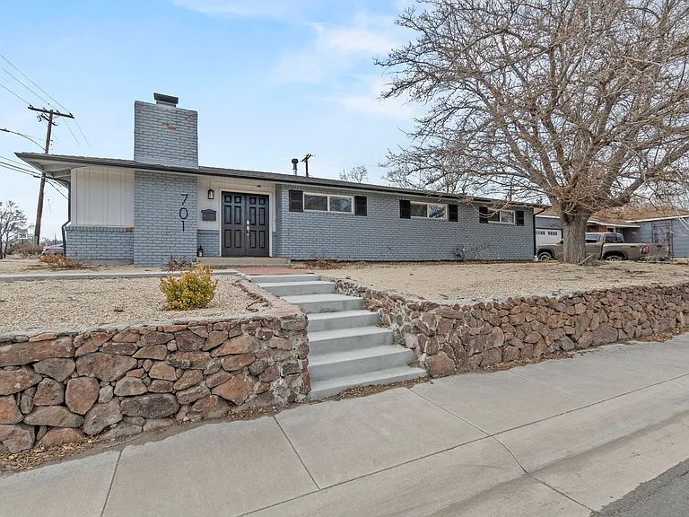701 Bowman Dr — Photo 33