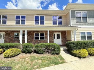 5 Whitaker Ct, Millville, NJ 08332