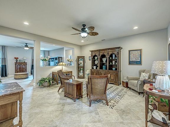 4th image of 115 Spoonbill Dr
