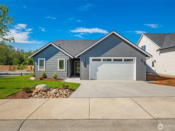 2806 Hazelwood Drive, Blaine, WA 98230