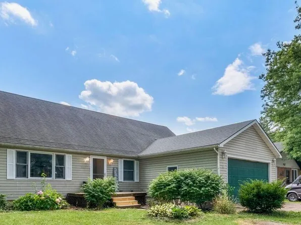 2868 5th St, Monroe, MI 48162