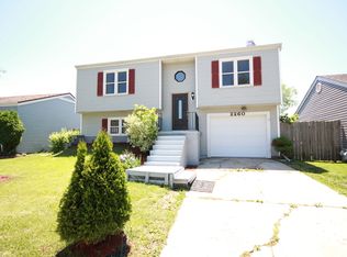 2260 Greenleaf Ct, Aurora, IL 60506