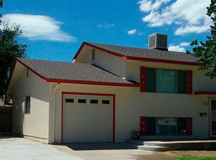 2121 Ridgewood Ln, Pueblo, CO 81005