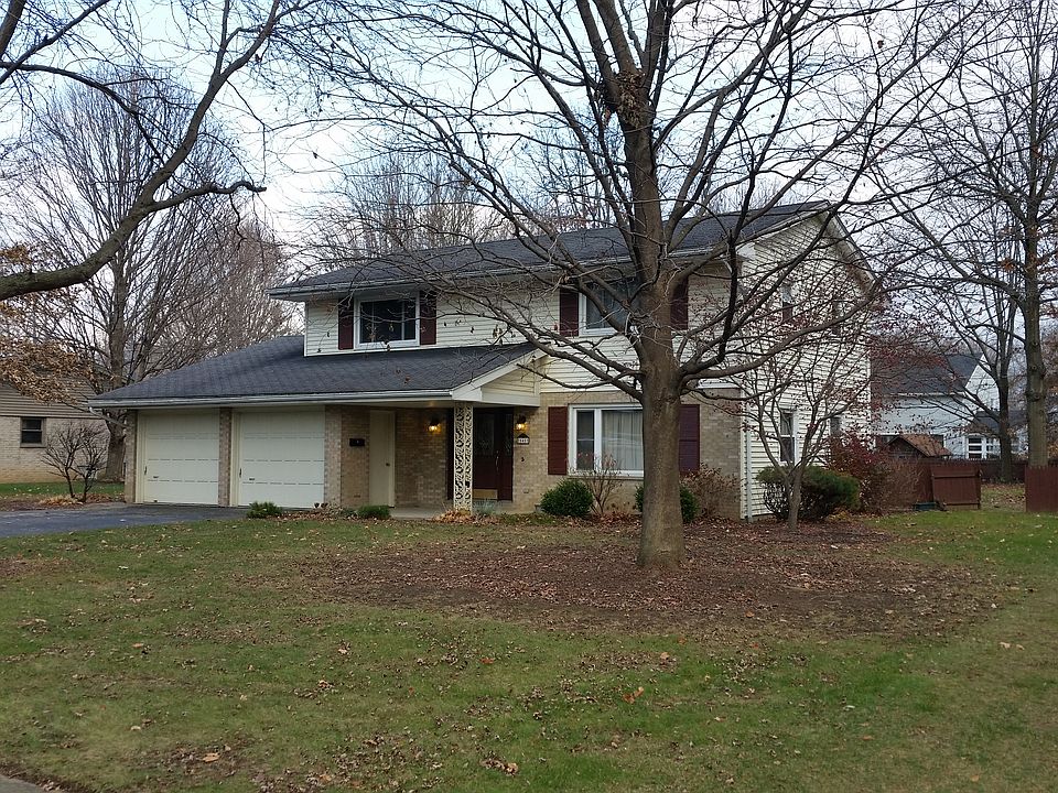 1st image of 545 Surrey Dr