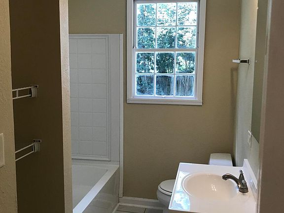 4th image of 5556 Bishop Ln