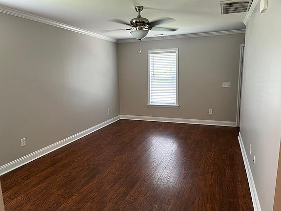 4th image of 408 Glenhaven Ln