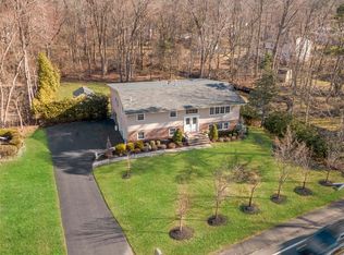 160 Phillips Hill Rd, New City, NY 10956