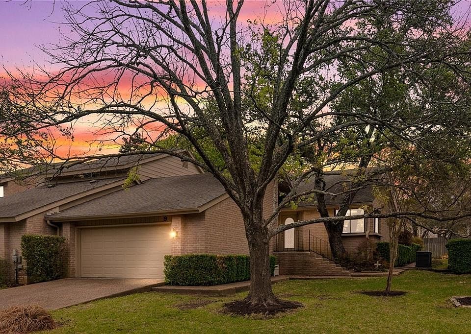 1st image of 9518 Topridge Dr APT 9