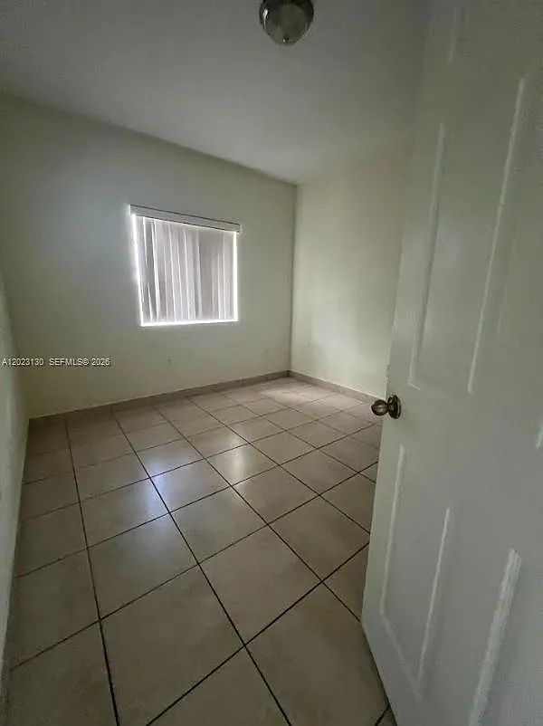 Floridian Bay Estates Sou — Photo 4