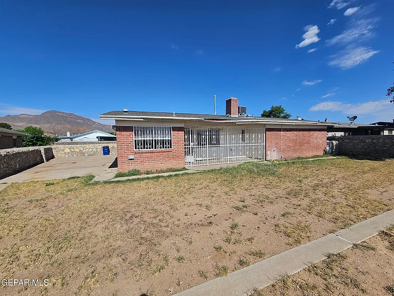 10604 Pleasant Hill Dr — Photo 14