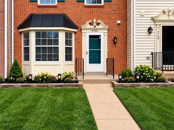 5722 Belcher Farm Dr, Centreville, VA 20120