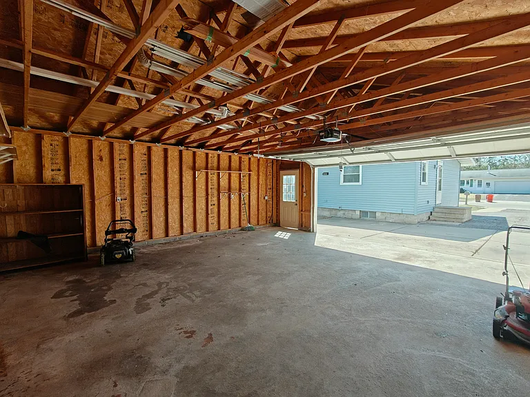 2212 Bartlett Ave — Photo 26