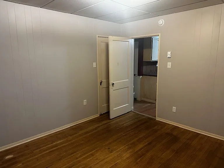 50 Lincoln Ave — Photo 14