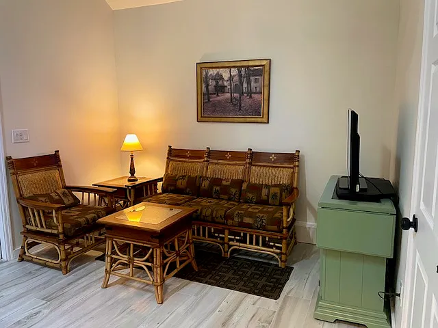 1 bed, 420 sqft, $1,650 — Photo 3