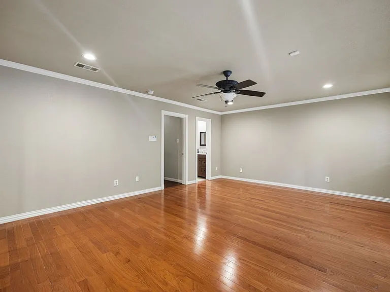 2231 Shadywood Ct — Photo 21