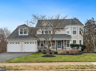 13381 Springhaven Dr, Fairfax, VA 22033
