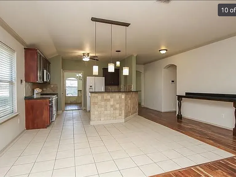 3728 Sapphire St — Photo 8