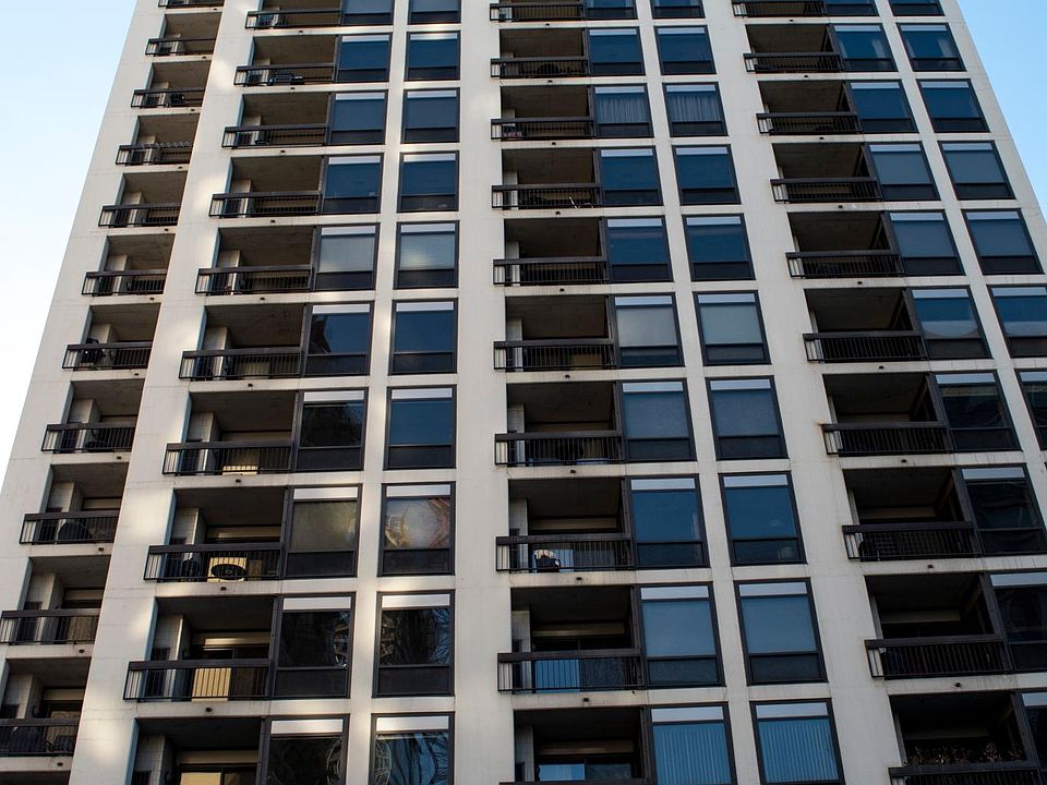 1st image of 1212 N Wells St APT 902