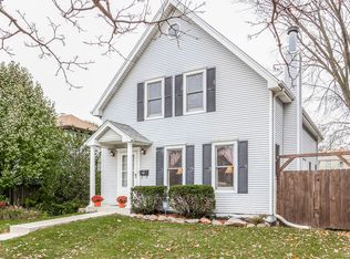 1022 S Lyman Ave, Oak Park, IL 60304