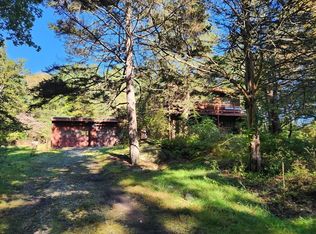 62 Prospect St, Sherborn, MA 01770