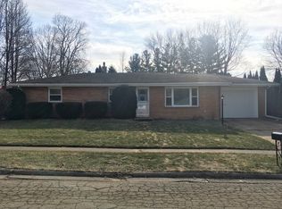 1116 Tee St, Dixon, IL 61021