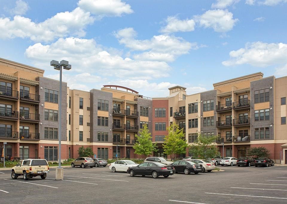 1st image of 150 E Travelers Trl APT 103