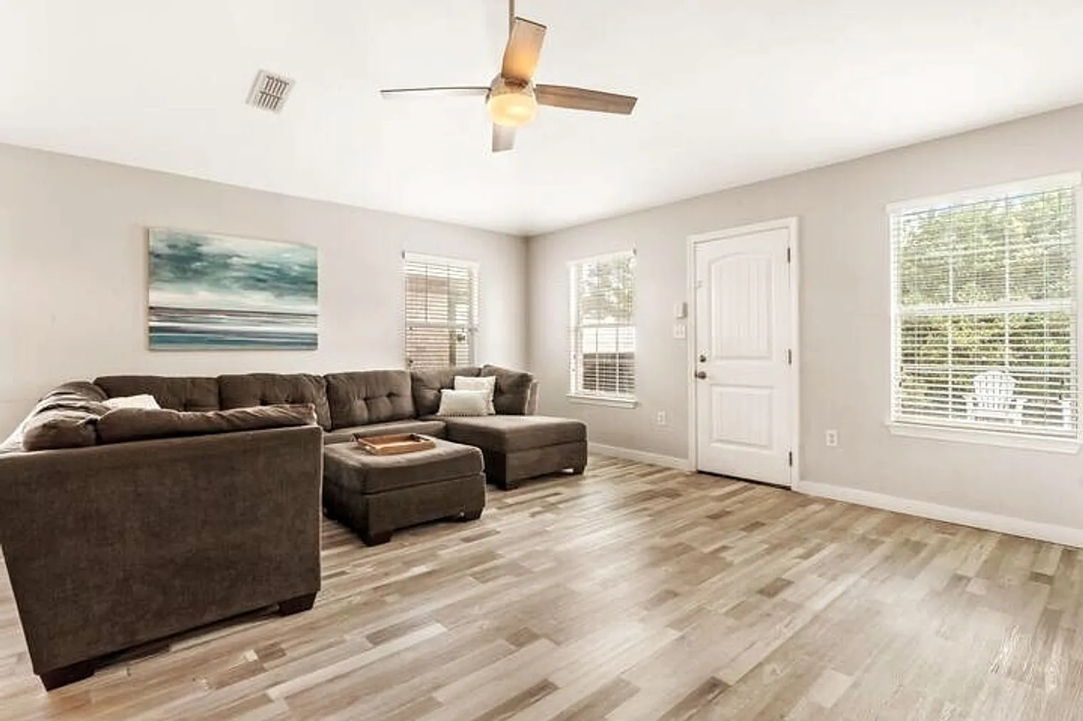 3 bed, 2.0 bath, 1474 sqft, $4,348 — Photo 1