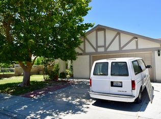 37715 Thisbe Ct, Palmdale, CA 93550