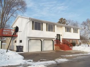 616 Lynn St, Horicon, WI 53032