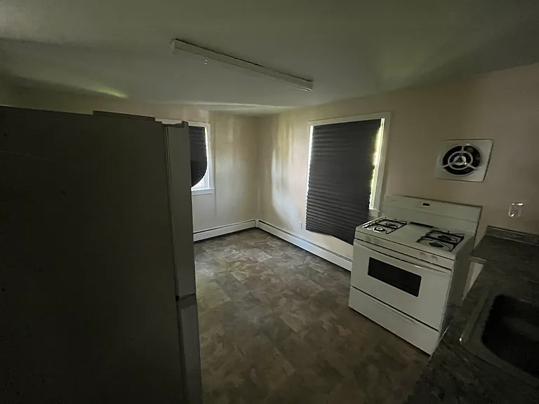 5760 Main St #2 — Photo 2