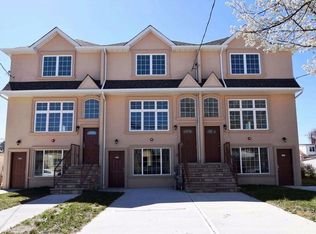 296 Garretson Ave, Staten Island, NY 10305