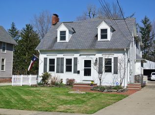 4713 Maple St, Willoughby, OH
