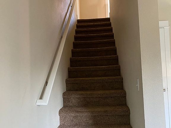 4th image of 8527-8539 SE Clinton St #7PLEX-1